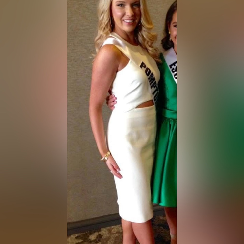 Likely Dress in Ivory Size 4